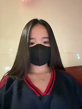 Gwen879 online show from 03-23-26, 12:25