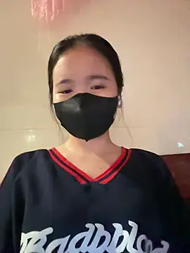 Gwen879 online show from 04-27-26, 11:58