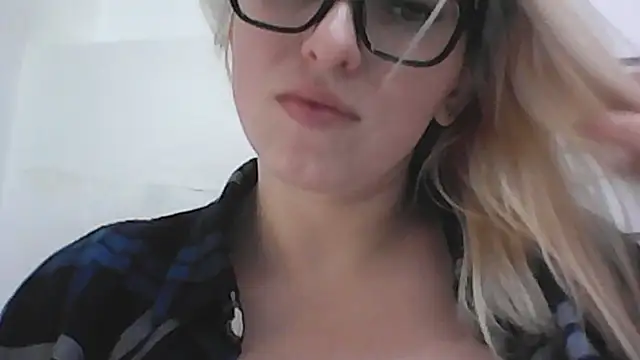 Snapshot of Dolce_Tempt chatting on 01-13-26, 09:14 Dolce Tempt online show from 01-13-26, 09:14