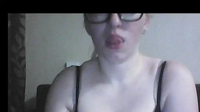 Snapshot of Dolce_Tempt chatting on 02-07-26, 09:18 Dolce Tempt online show from 02-07-26, 09:18