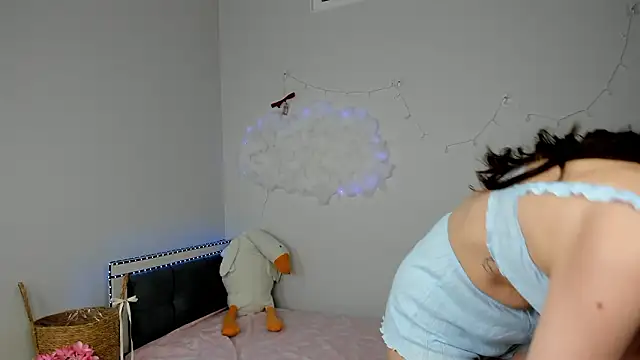 Snapshot of elina_syui chatting on 02-26-26, 05:34 elina syui online show from 02-26-26, 05:34