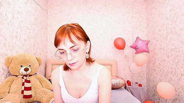 Snapshot of DarkOpiumX chatting on 03-08-26, 04:05 DarkOpiumX online show from 03-08-26, 04:05