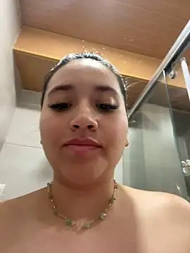 Snapshot of Veronica_Wins_ chatting on 02-07-26, 12:31 Veronica Wins online show from 02-07-26, 12:31