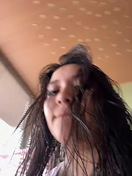 Veronica Wins  online show from 04-28-26, 07:08