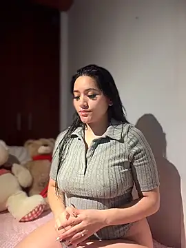 Veronica Wins  online show from 06-09-26, 11:55