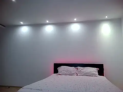 Snapshot of JessicaShorty4U chatting on 02-02-26, 09:02 JessicaShorty4U online show from 02-02-26, 09:02