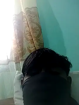 Snapshot of walkolla28 chatting on 01-09-26, 04:48 walkolla28 online show from 01-09-26, 04:48