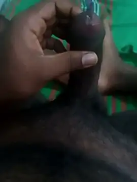 Snapshot of walkolla28 chatting on 01-17-26, 05:12 walkolla28 online show from 01-17-26, 05:12