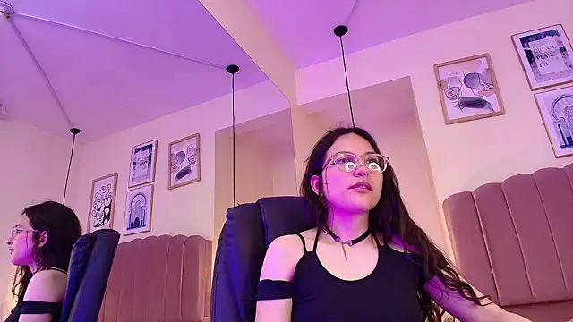 Snapshot of Hanabie_ chatting on 02-11-26, 03:22 Hanabie online show from 02-11-26, 03:22