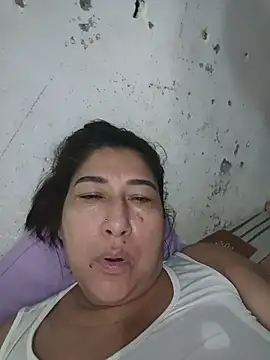 PatriciaGrajales online show from 06-01-26, 02:08