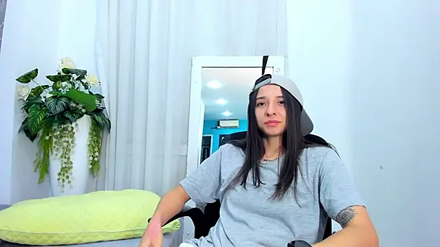 ViictoriiaSaenz online show from 05-01-26, 05:12