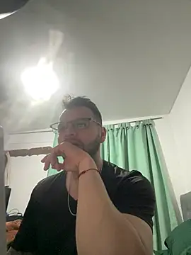 Snapshot of Baphomet212341 chatting on 02-06-26, 11:35 Baphomet212341 online show from 02-06-26, 11:35