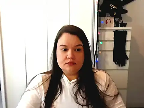 Snapshot of HollyDanceSoul chatting on 02-24-26, 08:23 HollyDanceSoul online show from 02-24-26, 08:23