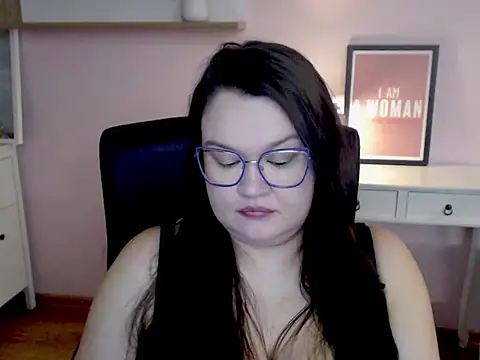 Snapshot of HollyDanceSoul chatting on 03-04-26, 05:57 HollyDanceSoul online show from 03-04-26, 05:57