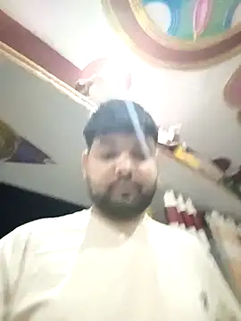 Snapshot of Pulkeet1433 chatting on 04-08-26, 08:31 Pulkeet1433 online show from 04-08-26, 08:31