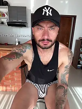 FrancoRossi  online show from 02-05-26, 01:27