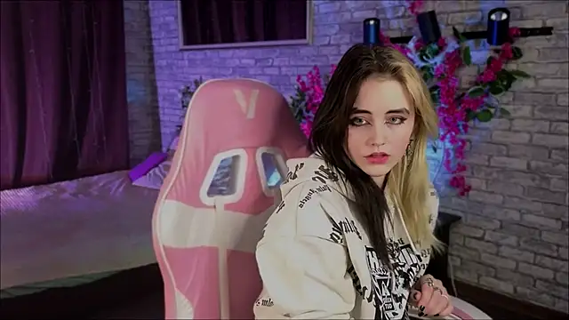 RubyMyst online show from 01-10-26, 08:21