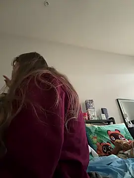 Snapshot of julia4thewin chatting on 03-18-26, 10:35 julia4thewin online show from 03-18-26, 10:35