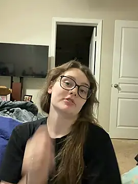 Snapshot of julia4thewin chatting on 03-22-26, 12:03 julia4thewin online show from 03-22-26, 12:03