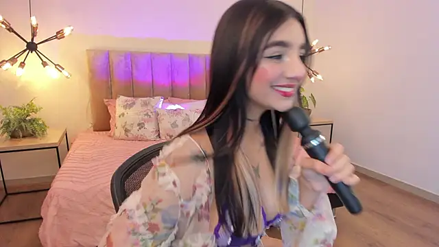 Snapshot of Abriil_cutee chatting on 03-11-26, 11:00 Abriil cutee online show from 03-11-26, 11:00