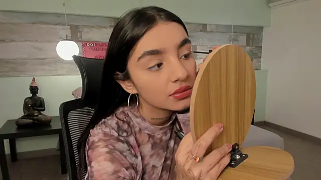 Abriil cutee online show from 04-03-26, 01:42