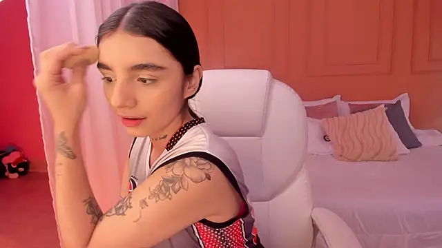 Abriil cutee online show from 06-09-26, 01:34