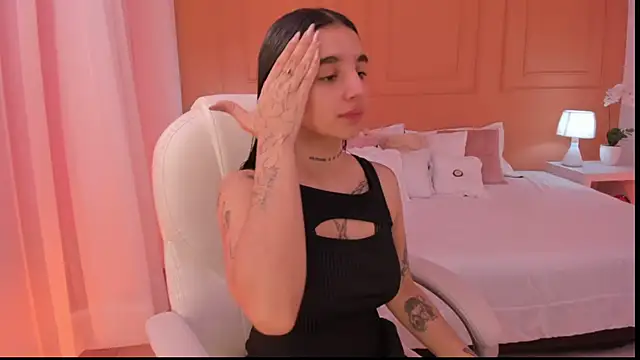 Abriil cutee online show from 06-11-26, 01:09