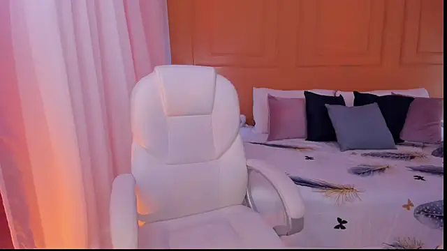 Abriil cutee online show from 06-30-26, 02:18