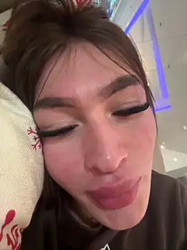 lizz lunna online show from 04-28-26, 06:57