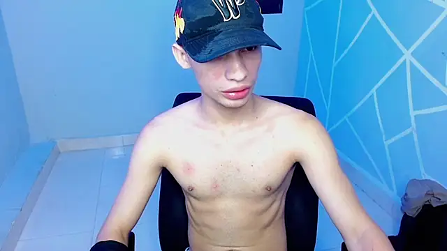 Axel fox77 online show from 07-30-26, 11:59