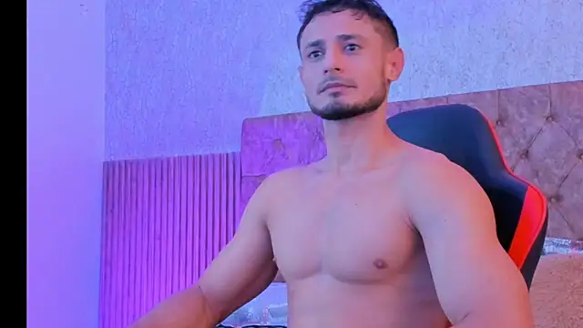 Snapshot of Adonys_Lewis_ chatting on 02-05-26, 09:03 Adonys Lewis online show from 02-05-26, 09:03