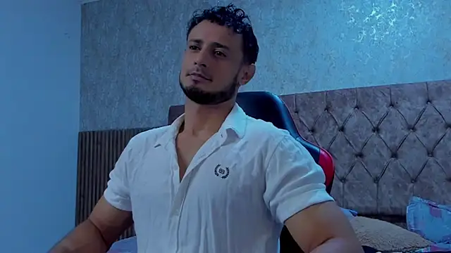 Snapshot of Adonys_Lewis_ chatting on 02-15-26, 05:04 Adonys Lewis online show from 02-15-26, 05:04