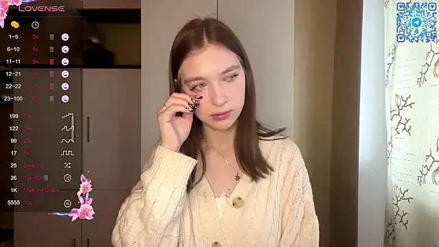 Snapshot of MarlanaEndler chatting on 02-13-26, 11:17 MarlanaEndler online show from 02-13-26, 11:17