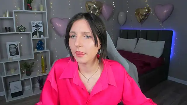 KikaOsterman online show from 02-15-26, 12:40