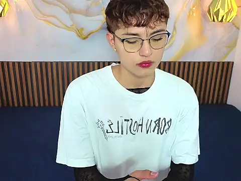 Snapshot of ReneePaz chatting on 01-14-26, 06:13 ReneePaz online show from 01-14-26, 06:13