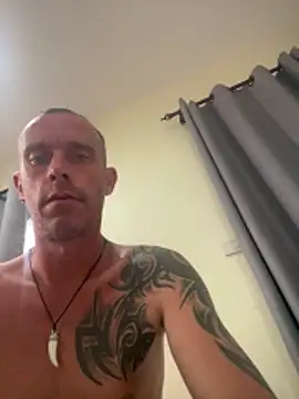 Snapshot of sexytony82 chatting on 01-18-26, 08:51 sexytony82 online show from 01-18-26, 08:51