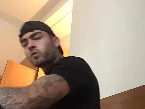 Snapshot of jacobsex221 chatting on 01-10-26, 10:17 jacobsex221 online show from 01-10-26, 10:17