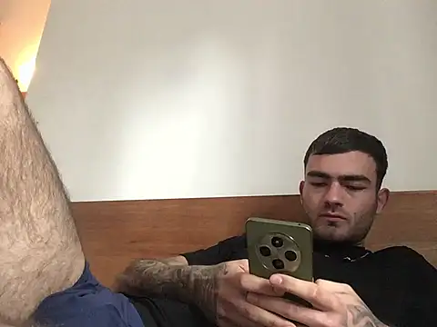 Snapshot of jacobsex221 chatting on 01-11-26, 09:25 jacobsex221 online show from 01-11-26, 09:25