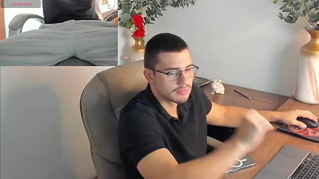 Snapshot of Jay_Grip chatting on 02-20-26, 02:06 Jay Grip online show from 02-20-26, 02:06