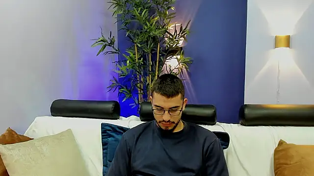 Snapshot of Jay_Grip chatting on 03-14-26, 03:50 Jay Grip online show from 03-14-26, 03:50