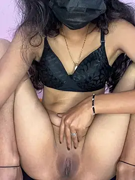 Snapshot of paribaby09 chatting on 02-13-26, 06:09 paribaby09 online show from 02-13-26, 06:09