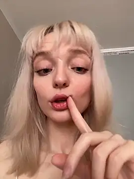 aka Blonde online show from 06-20-26, 10:51