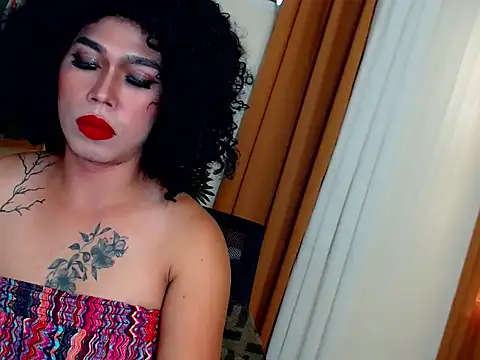 Snapshot of AmandaSmithTs chatting on 02-22-26, 12:01 AmandaSmithTs online show from 02-22-26, 12:01