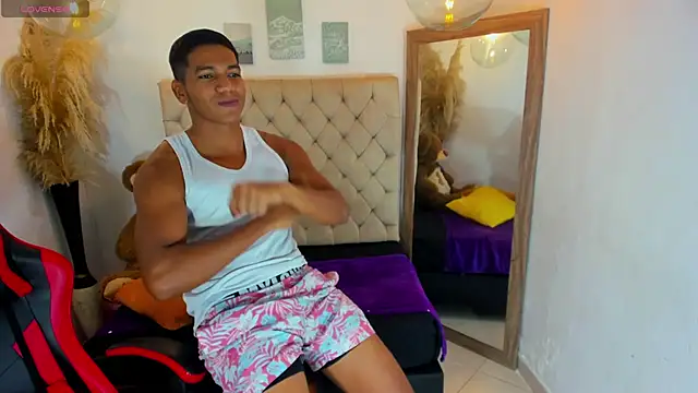 Snapshot of noah_sthone chatting on 01-14-26, 03:12 noah sthone online show from 01-14-26, 03:12