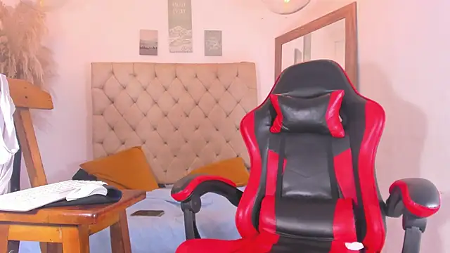 Snapshot of noah_sthone chatting on 03-05-26, 03:35 noah sthone online show from 03-05-26, 03:35