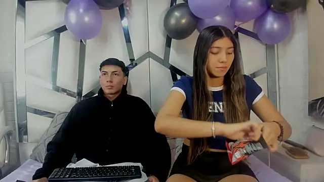 Snapshot of ScarlettAndLucas chatting on 02-04-26, 01:06 ScarlettAndLucas online show from 02-04-26, 01:06