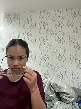 Ponthip online show from 03-18-26, 11:08