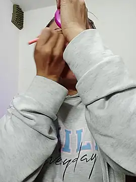 Snapshot of gabriela_grace1 chatting on 02-11-26, 02:33 gabriela grace1 online show from 02-11-26, 02:33