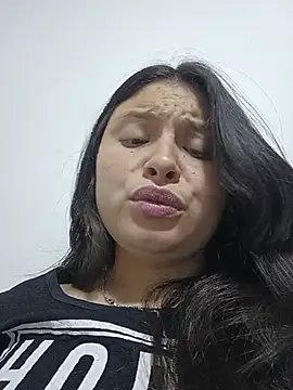 yessica gomez01 online show from 07-02-26, 03:23