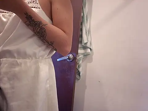 Snapshot of Yumicoco_ chatting on 01-18-26, 10:35 Yumicoco online show from 01-18-26, 10:35